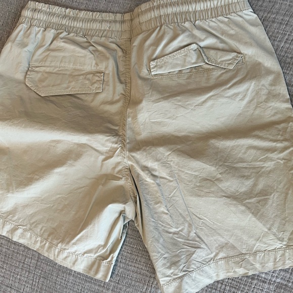 Shorts - Picture 2 of 3